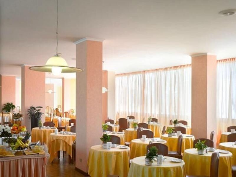 Hotel Commodore Terme モンテグロット・テルメ エクステリア 写真