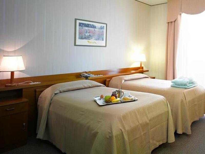 Hotel Commodore Terme モンテグロット・テルメ エクステリア 写真