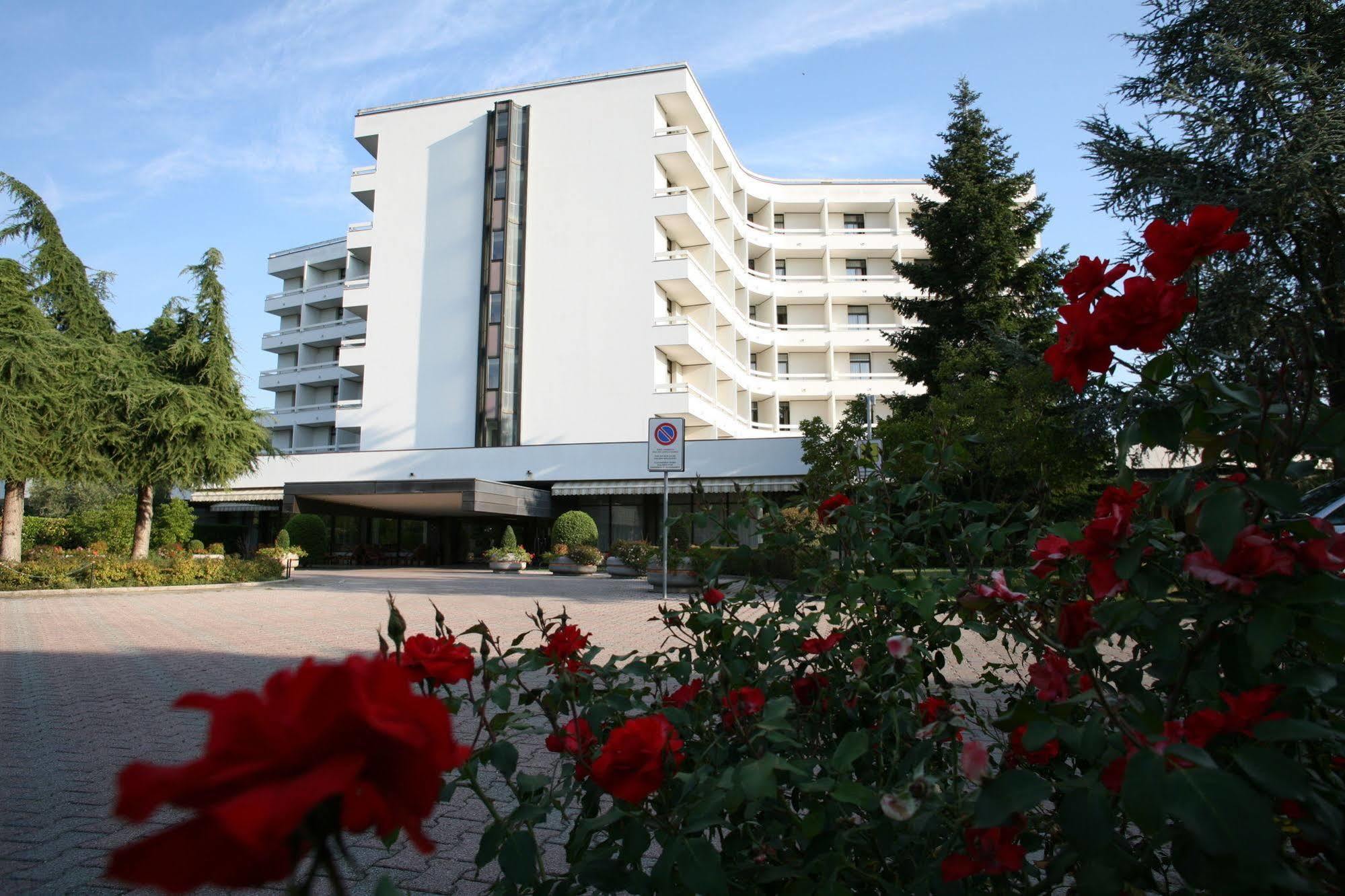Hotel Commodore Terme モンテグロット・テルメ エクステリア 写真